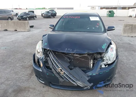 2010 Nissan Altima 2.5 S z USA, uszkodzony, nr VIN 1N4AL2AP9AN539679